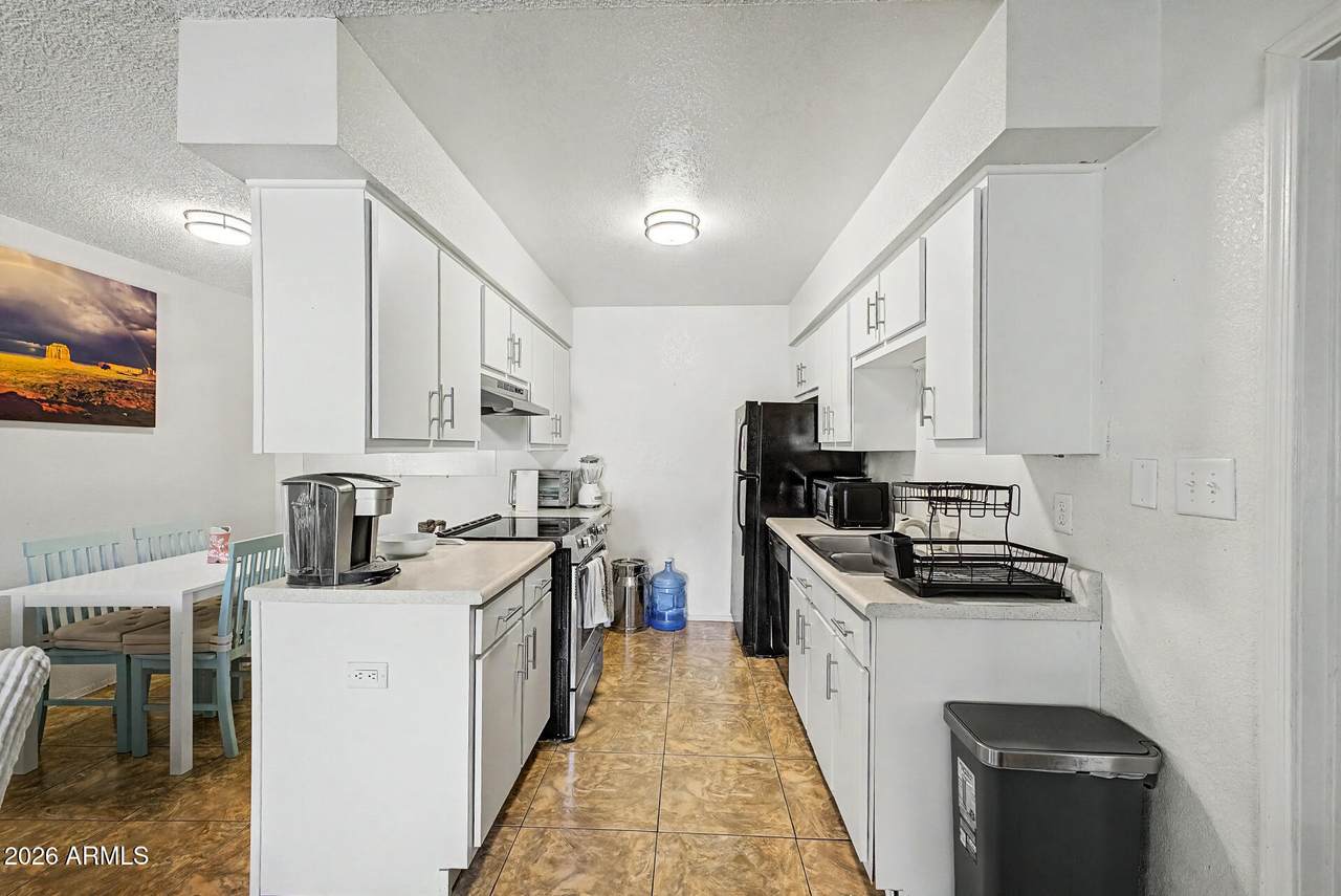 1440 Idaho Road - Photo 1