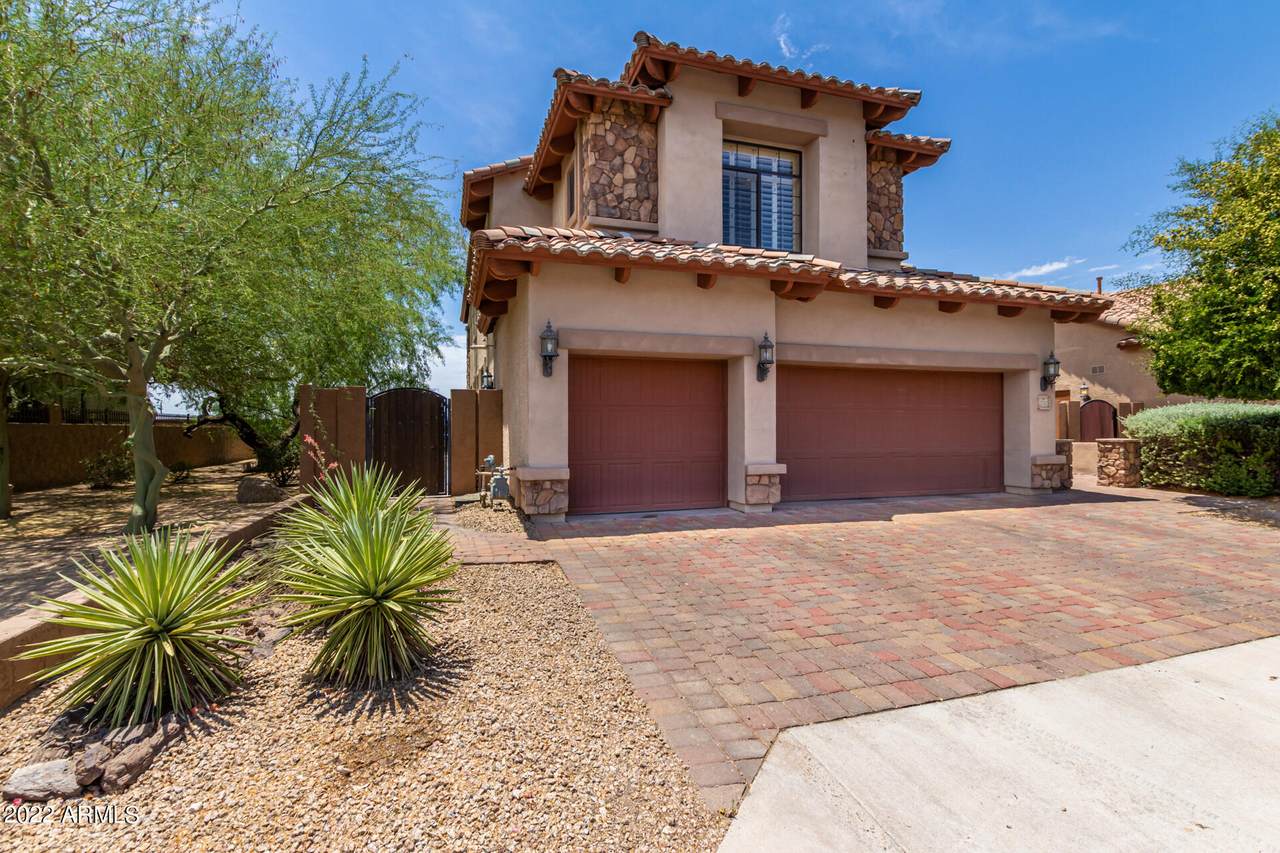2742 Augustine - Photo 1