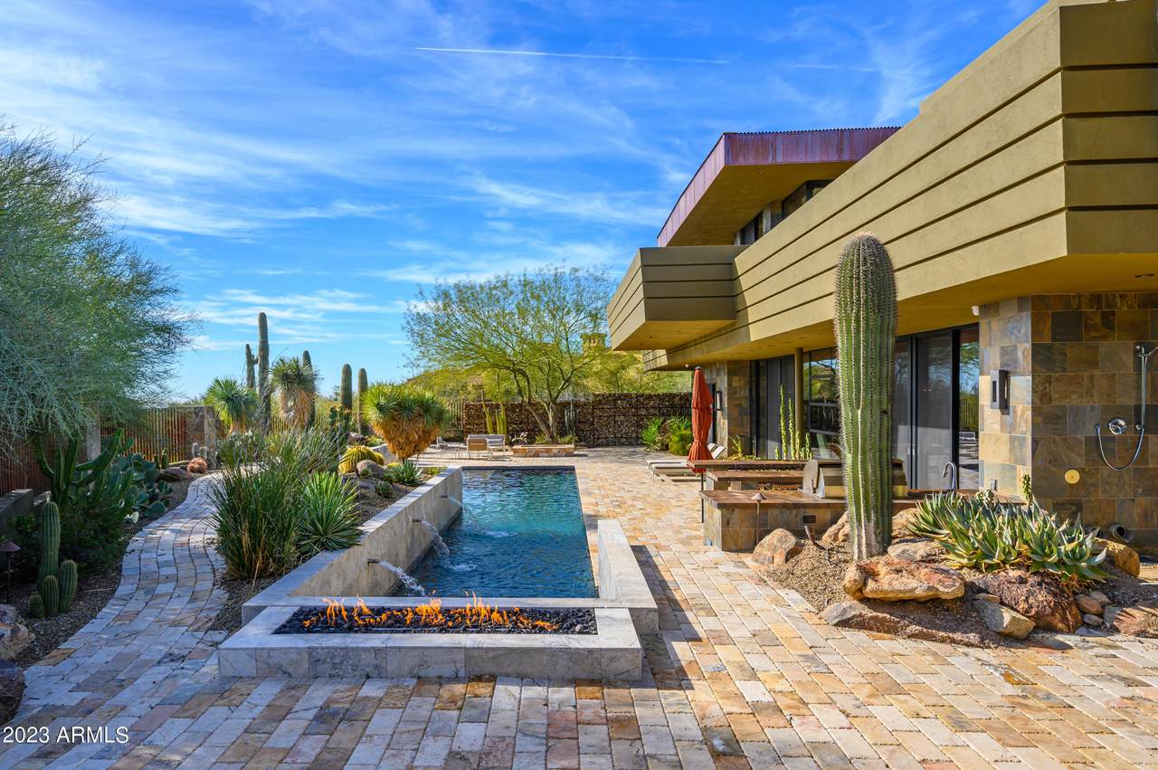 10865 Winter Sun Drive - Photo 1