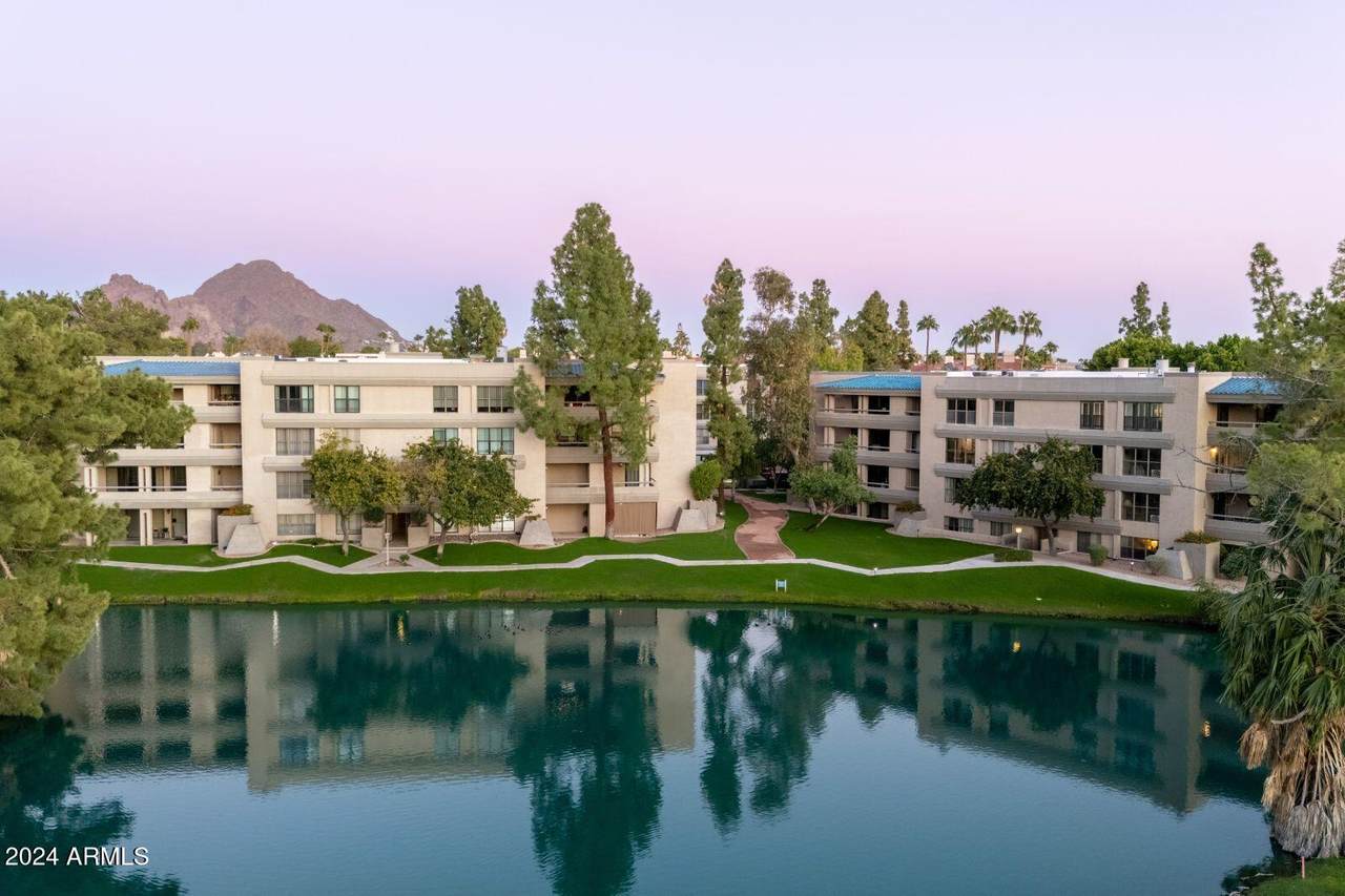 5124 31st Place - Photo 1