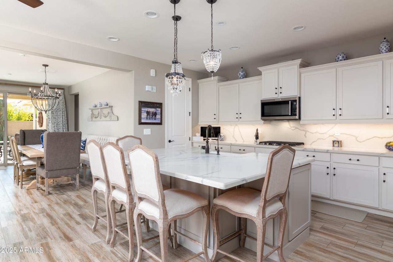 10317 Tillman Avenue - Photo 1