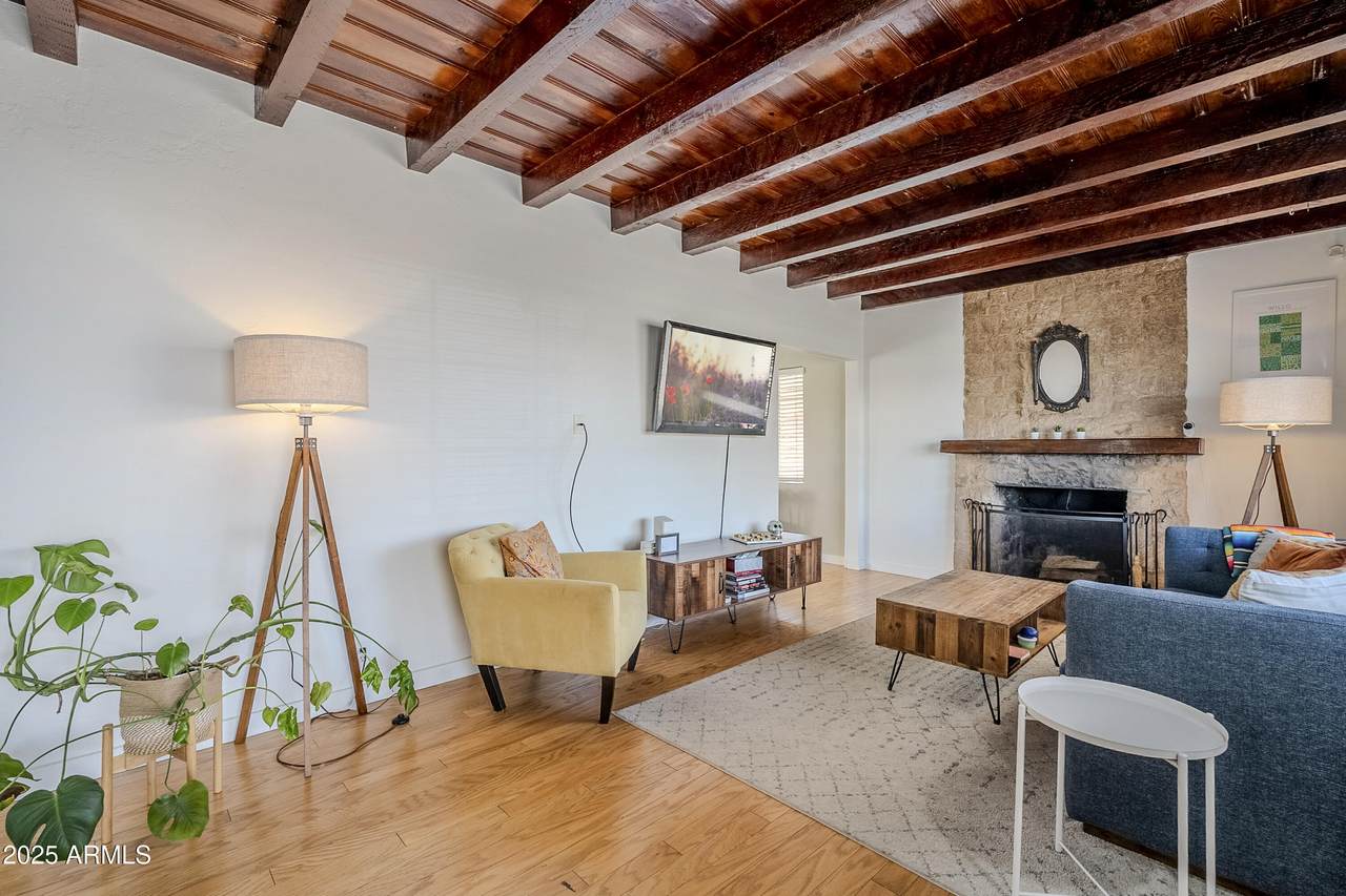 541 Edgemont Avenue - Photo 1