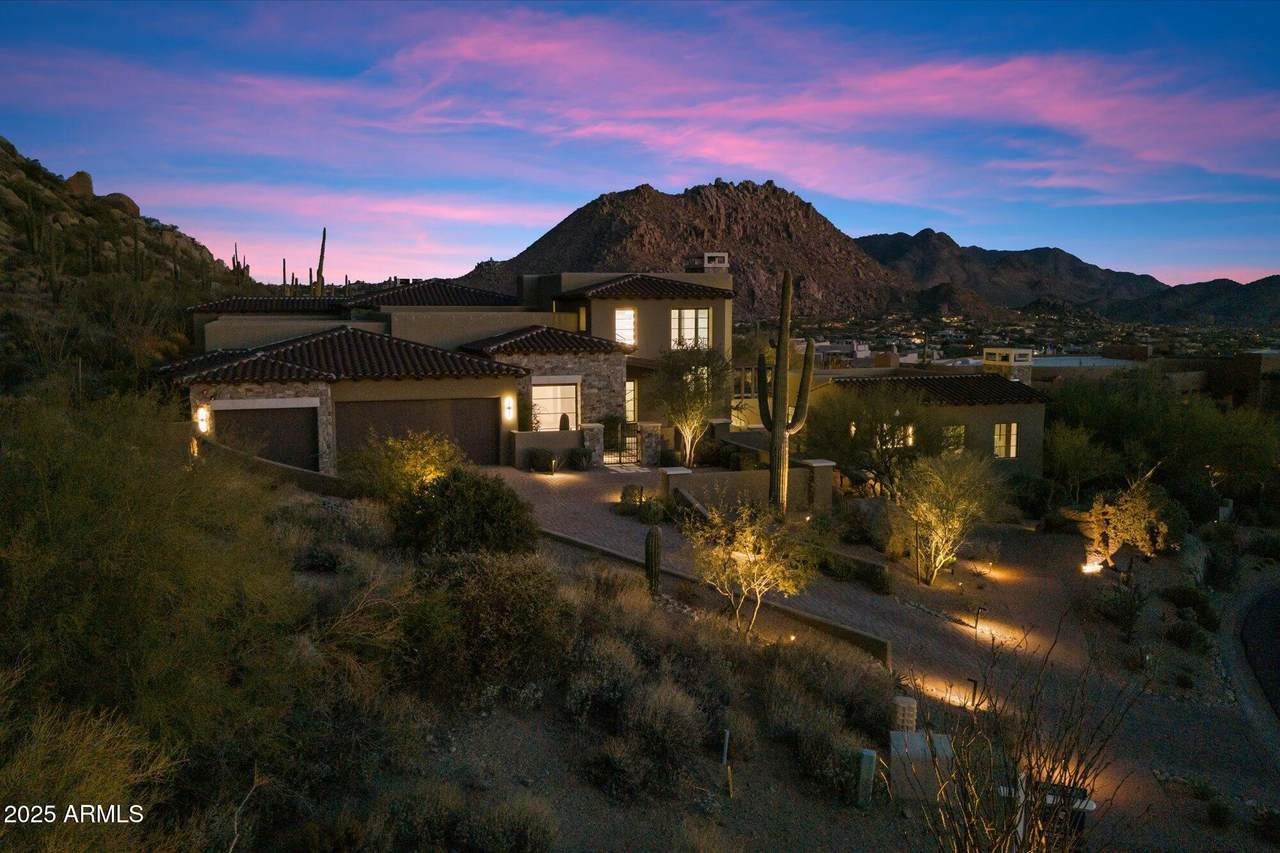 10585 Crescent Moon Drive - Photo 1