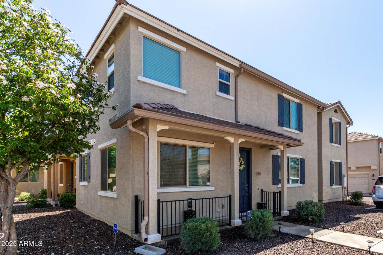 2543 73RD Drive - Photo 1