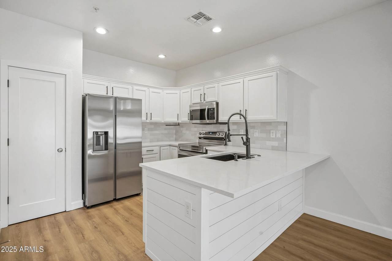 7601 Roosevelt Street - Photo 1