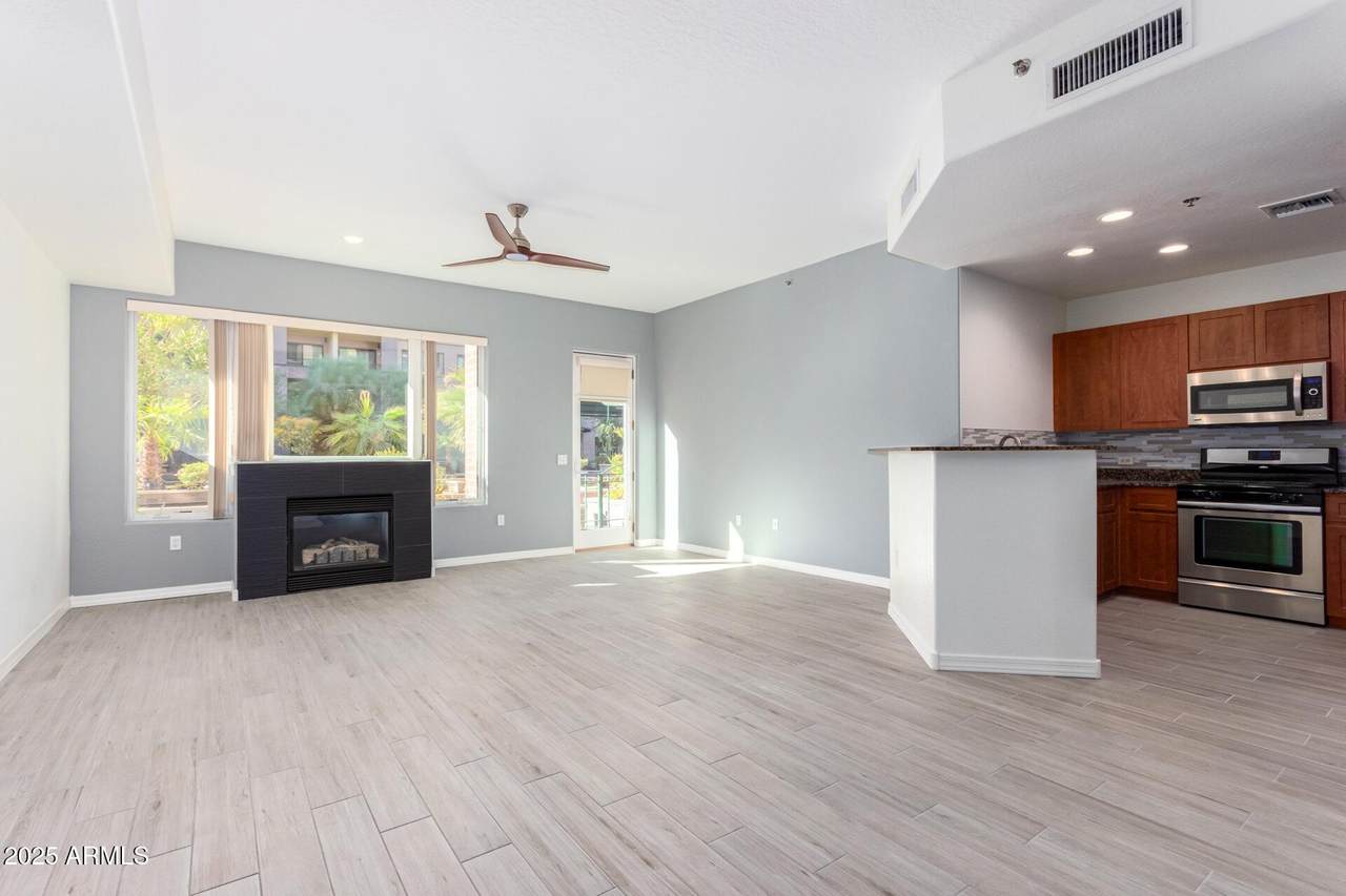 17 Vernon Avenue - Photo 1