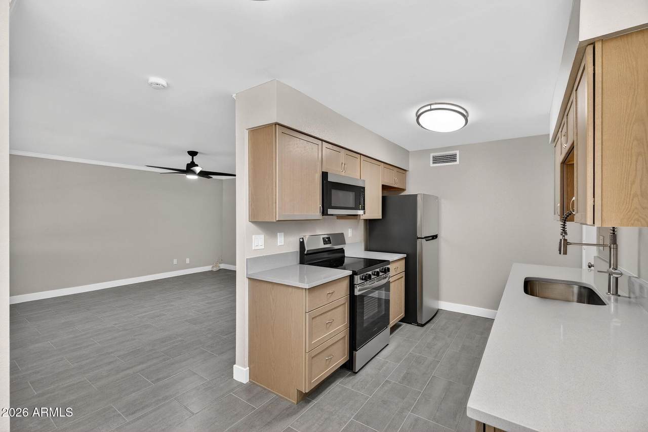 10123 96TH Avenue - Photo 1