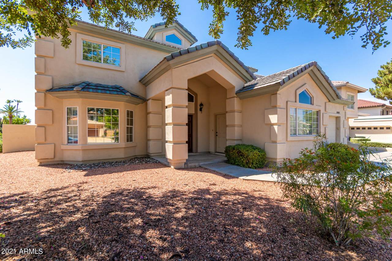 5867 Del Lago Circle - Photo 1