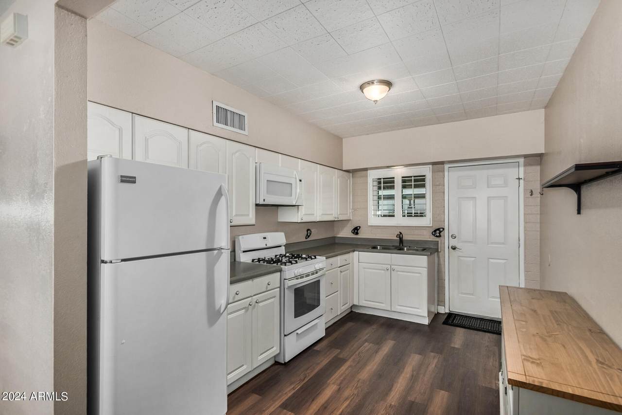 6834 4TH Street - Photo 1