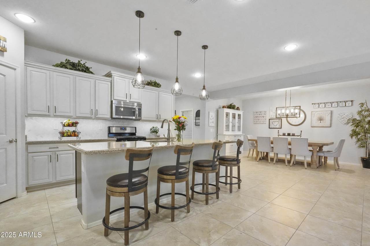 22451 Avenida Del Valle - Photo 1