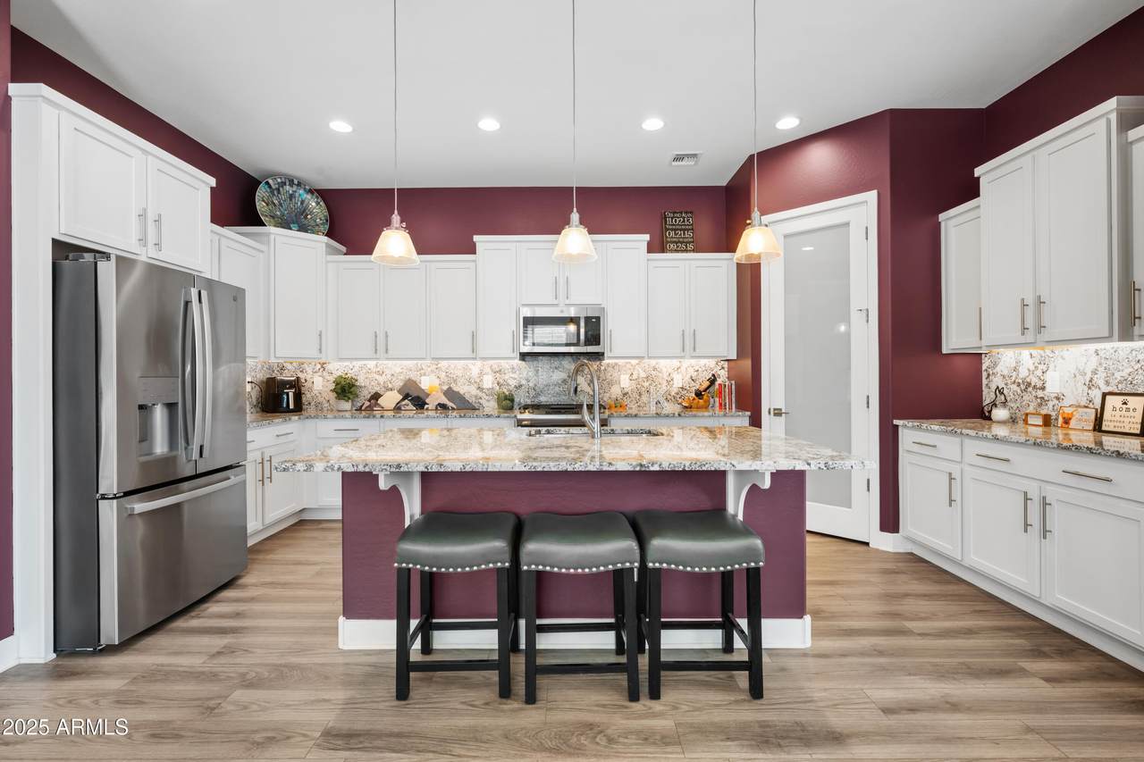 18427 Clinton Street - Photo 1