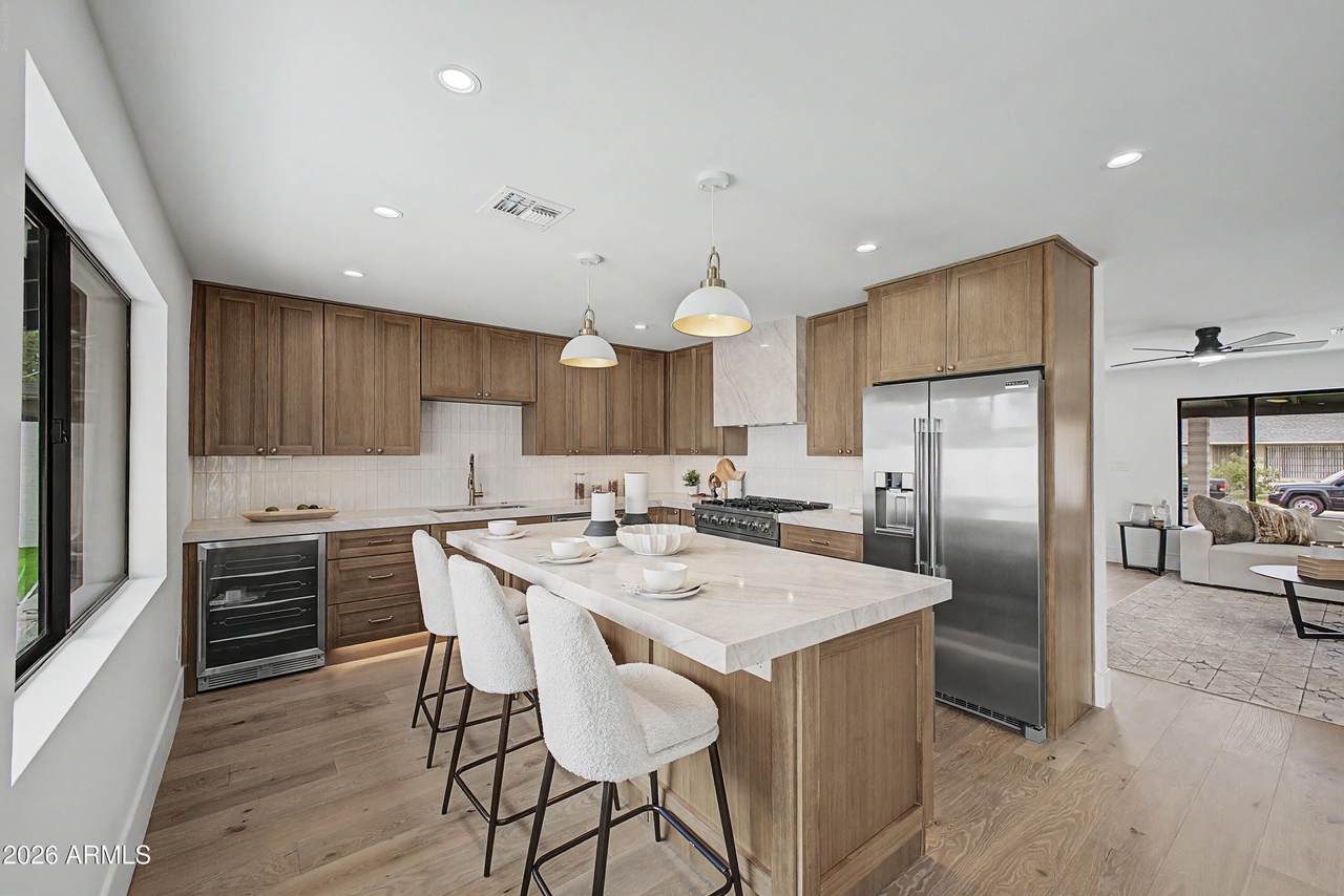 8008 Whitton Avenue - Photo 1