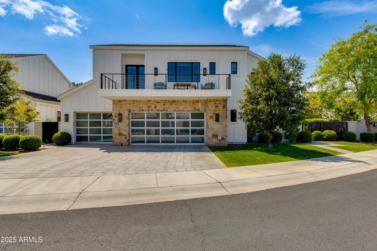 4416 37TH Way - Photo 1