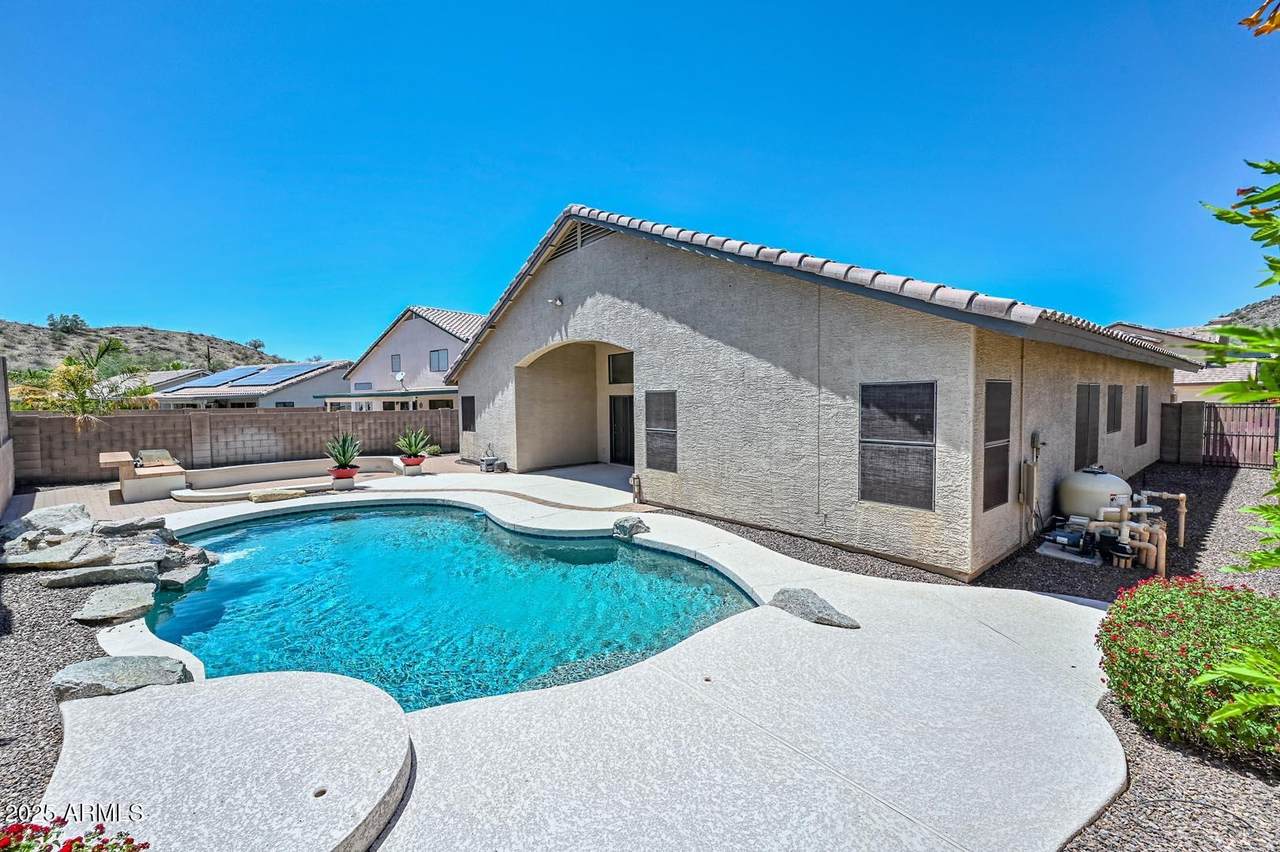 1623 Runion Drive - Photo 1