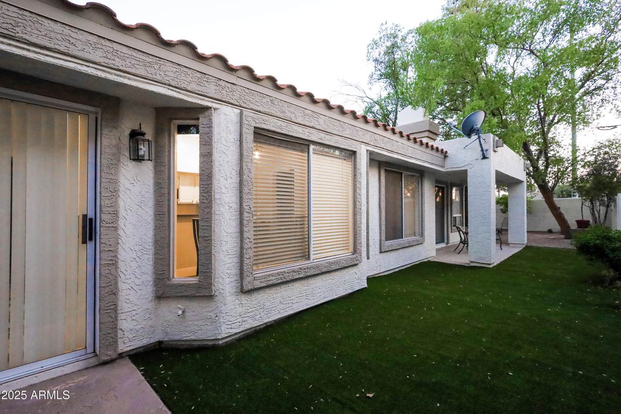 11840 40TH Way - Photo 1