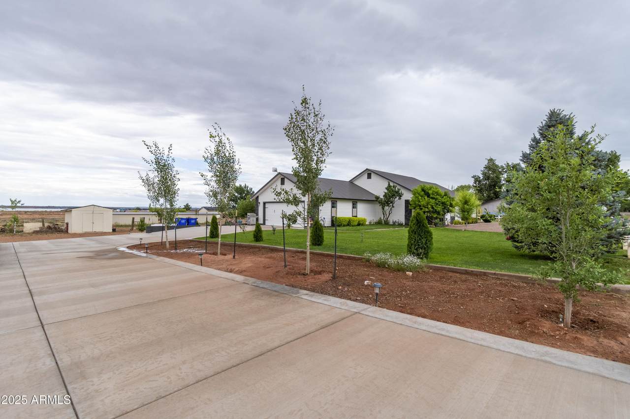 775 Apple Blossom Lane - Photo 1