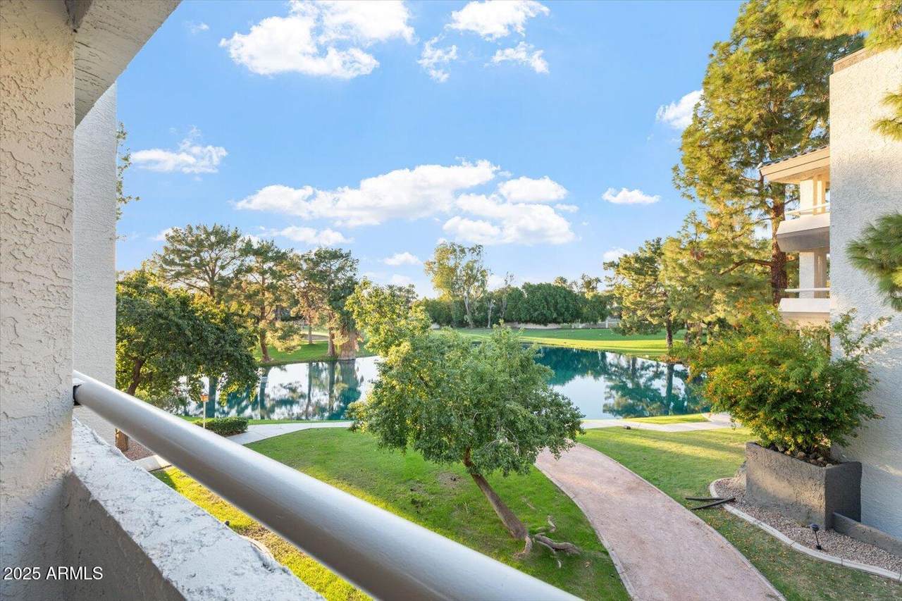 5124 31st Place - Photo 1