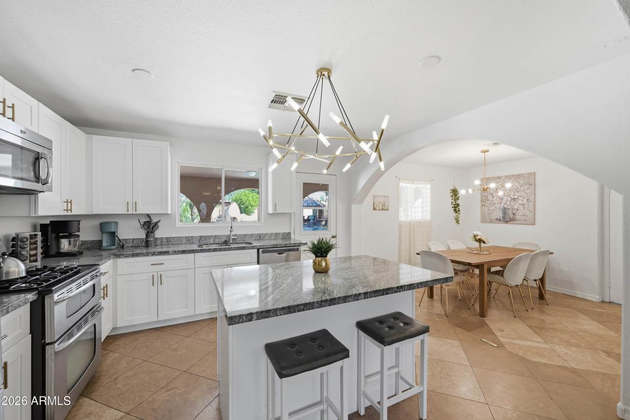 4528 Hobart Street - Photo 1
