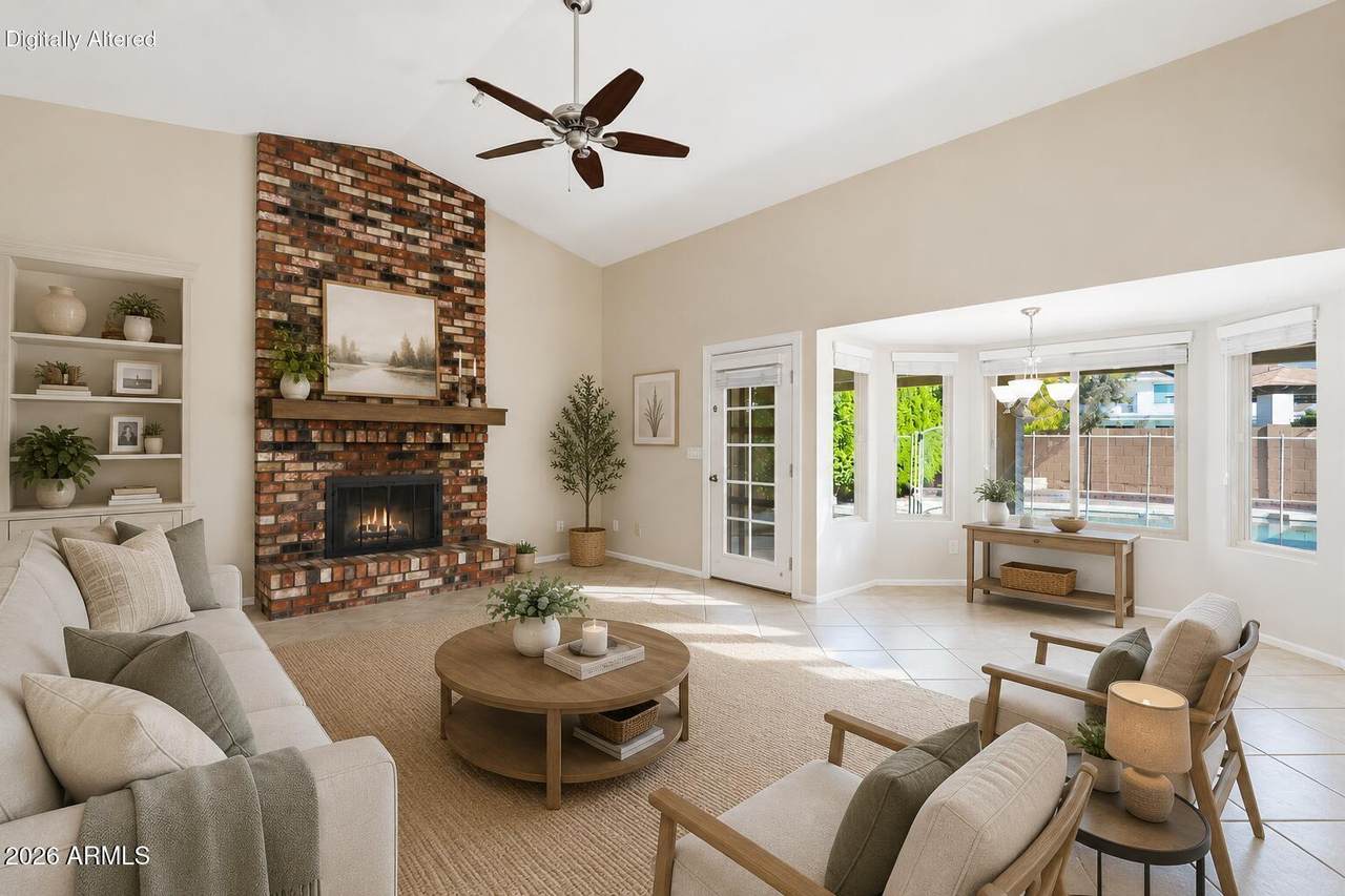 1906 Caroline Lane - Photo 1