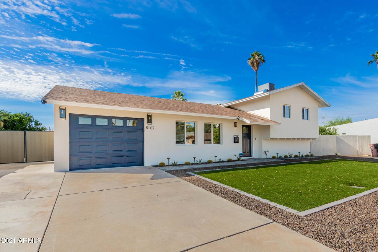 8107 San Miguel Avenue - Photo 1