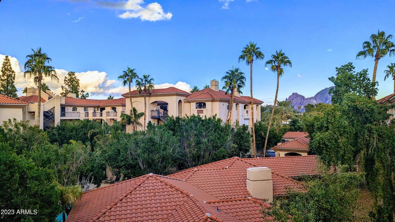 5104 32nd Street - Photo 1