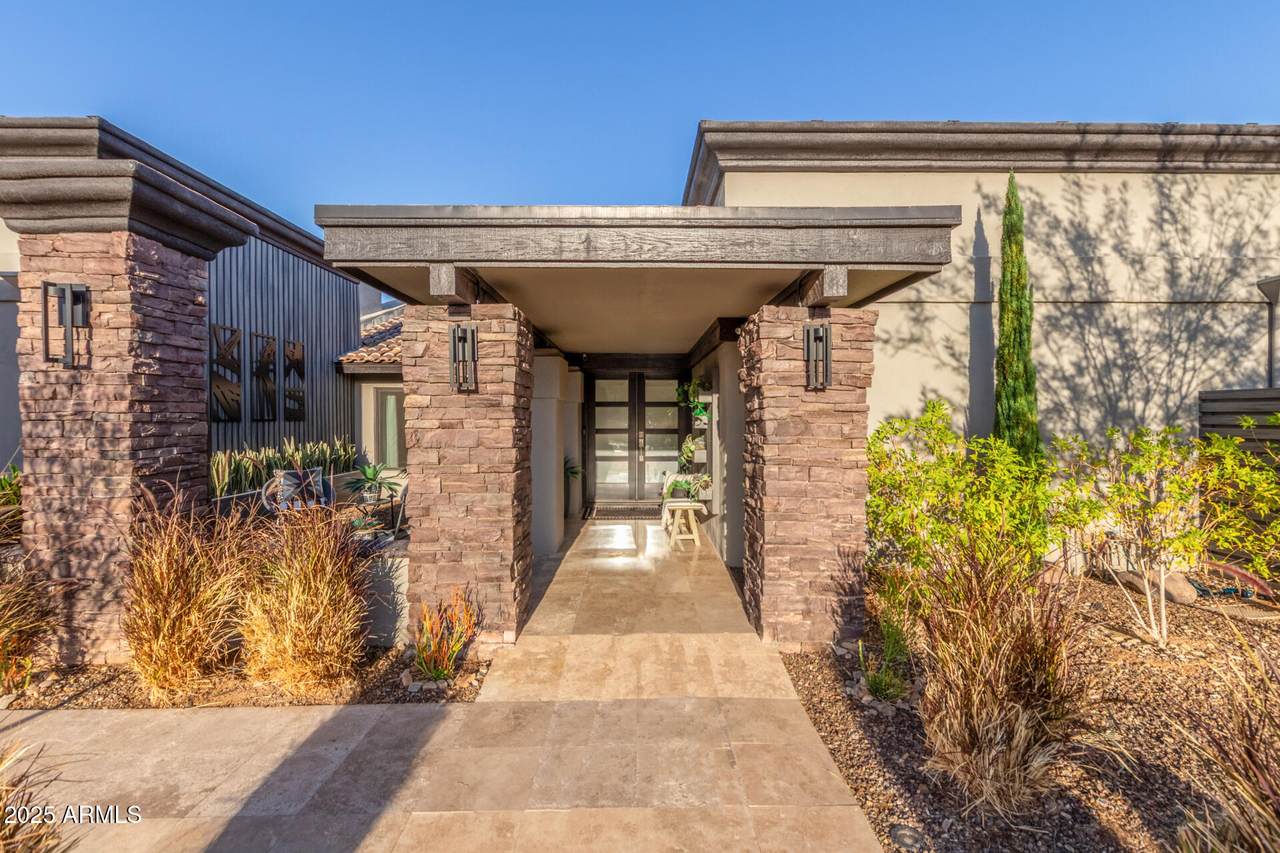 9515 47TH Street - Photo 1