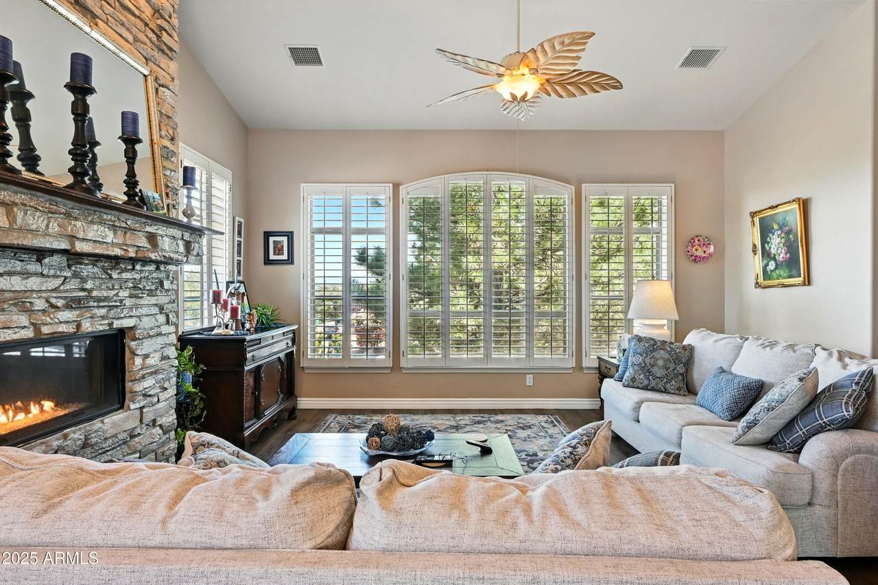 601 Phoenix Street - Photo 1