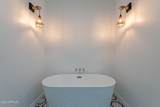 2506 Melrose Street - Photo 18