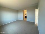 14651 Valentine Street - Photo 29