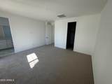 2452 Maximo Way - Photo 14