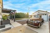 2246 Laurel Avenue - Photo 45