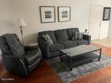 1920 Lindner Avenue - Photo 9