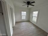 207 Jackson Avenue - Photo 4