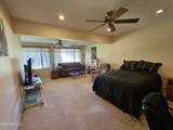 2064 Farnsworth Drive - Photo 19