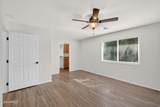 8033 Flossmoor Avenue - Photo 16