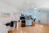 823 Hill Circle - Photo 11