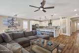 9967 Pinchot Avenue - Photo 14