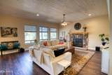 1100 Pine Oaks Drive - Photo 13