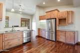 818 Blue Spruce Circle - Photo 14