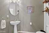 2959 Rosewood Avenue - Photo 24