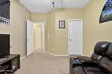 2959 Rosewood Avenue - Photo 38