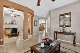 2959 Rosewood Avenue - Photo 8