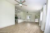 1502 Whitton Avenue - Photo 5