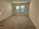 10039 Devonshire Avenue - Photo 6