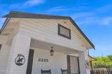 2225 Morten Avenue - Photo 4