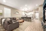 9624 Thunderbolt Avenue - Photo 5