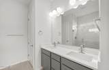 21818 Roma Avenue - Photo 18