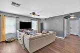 907 Henry Lane - Photo 4