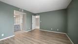 1927 Hampton Avenue - Photo 10