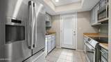 1927 Hampton Avenue - Photo 5